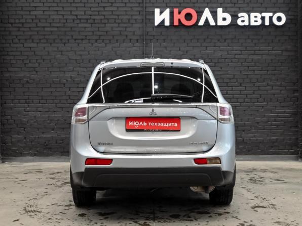 Mitsubishi Outlander III с пробегом 2012 года, цена 1 520 000 рублей, 126315 км, внедорожник, Автокод Объявления