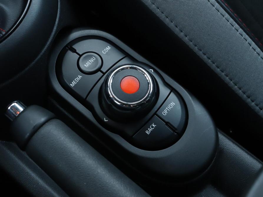 Mini Hatch III (F55/F56) Рестайлинг Москва  - изображение 15