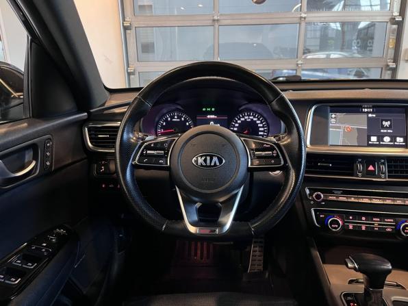 Kia Optima IV Рестайлинг с пробегом 2018 года, цена 2 390 000 рублей, 108515 км, седан, Автокод Объявления