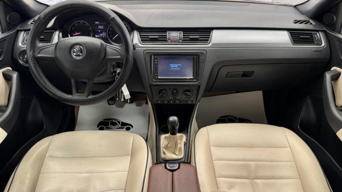 Skoda Rapid I с пробегом 2015 года, цена 650 000 рублей, 228463 км, лифтбек, Автокод Объявления