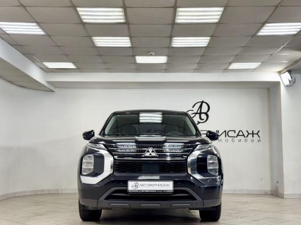 Mitsubishi Outlander IV с пробегом 2023 года, цена 3 500 000 рублей, 58103 км, внедорожник, Автокод Объявления