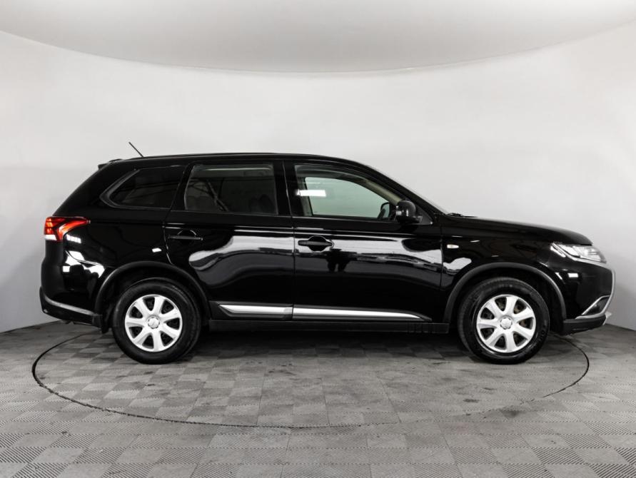 Mitsubishi Outlander III Рестайлинг 2 Санкт-Петербург  - изображение 4