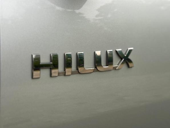 Toyota Hilux VII Рестайлинг с пробегом 2012 года, цена 1 970 000 рублей, 254000 км, пикап, Автокод Объявления