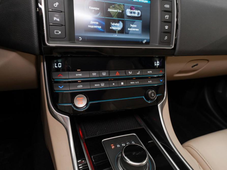 Jaguar XE I Москва  - изображение 20