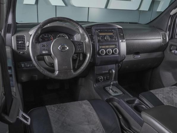 Nissan Navara (Frontier) III (D40) Рестайлинг с пробегом 2011 года, цена 1 450 000 рублей, 202995 км, offers.body_type.unknown, Автокод Объявления