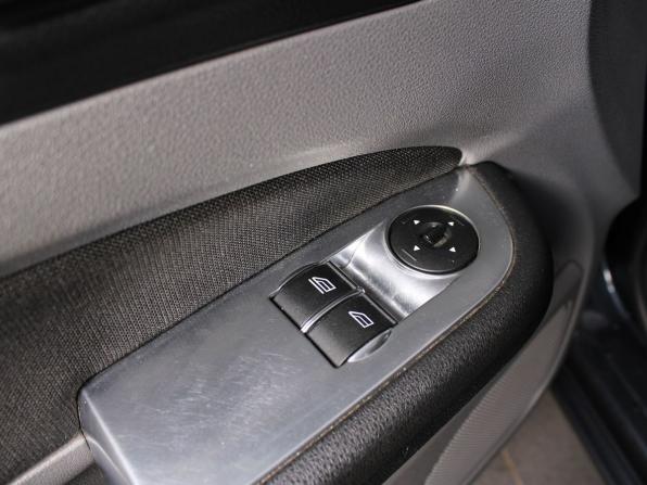 Ford Focus II Рестайлинг с пробегом 2011 года, цена 900 000 рублей, 76076 км, седан, Автокод Объявления