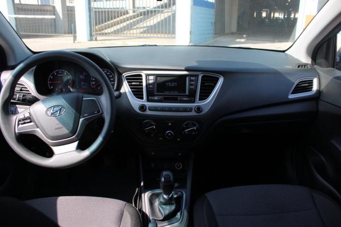 Hyundai Solaris II с пробегом 2019 года, цена 1 132 000 рублей, 115843 км, седан, Автокод Объявления