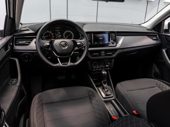 Skoda Rapid II с пробегом 2020 года, цена 1 599 000 рублей, 99137 км, лифтбек, Автокод Объявления