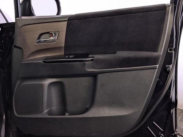 Honda Odyssey V Рестайлинг 2 с пробегом 2023 года, цена 4 200 000 рублей, 26152 км, минивэн, Автокод Объявления