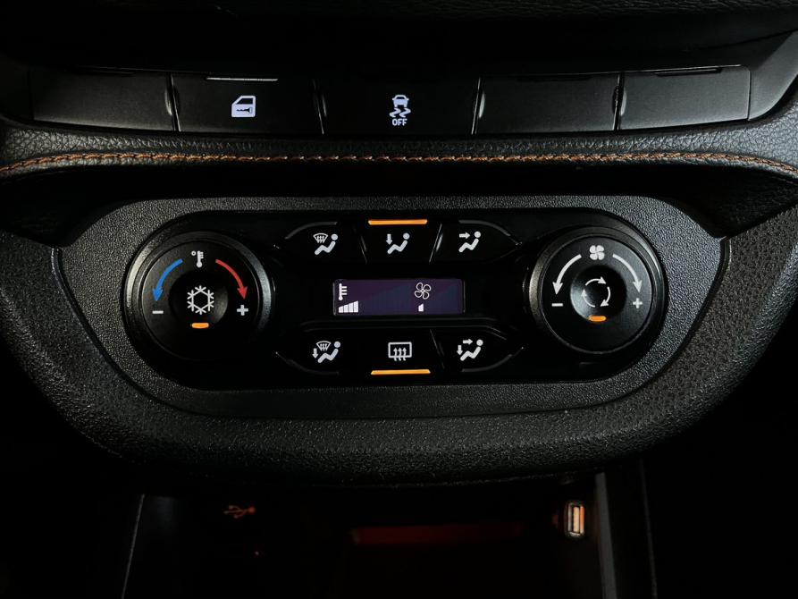 Lada (ВАЗ) Vesta I Великий Новгород  - изображение 17