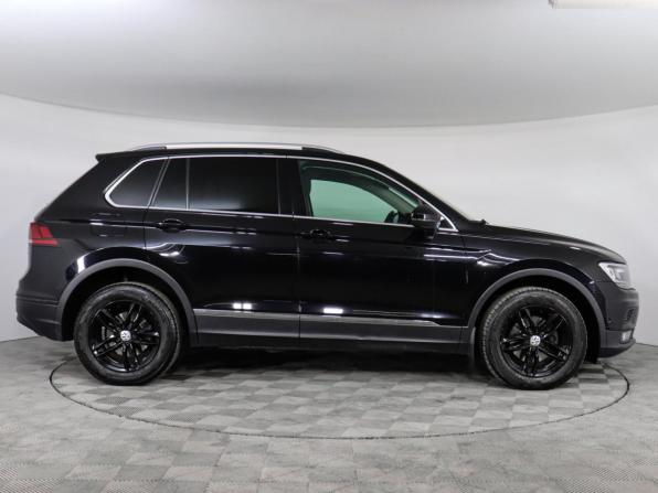 Volkswagen Tiguan II с пробегом 2017 года, цена 2 347 000 рублей, 129500 км, внедорожник, Автокод Объявления