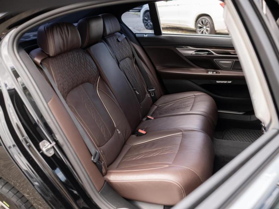 BMW 7 серии VI (G11/G12) Сочи  - изображение 9
