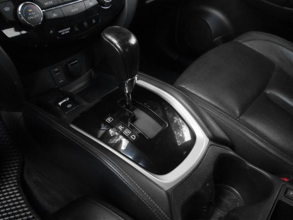 Nissan Qashqai II с пробегом 2016 года, цена 1 399 000 рублей, 234707 км, внедорожник, Автокод Объявления