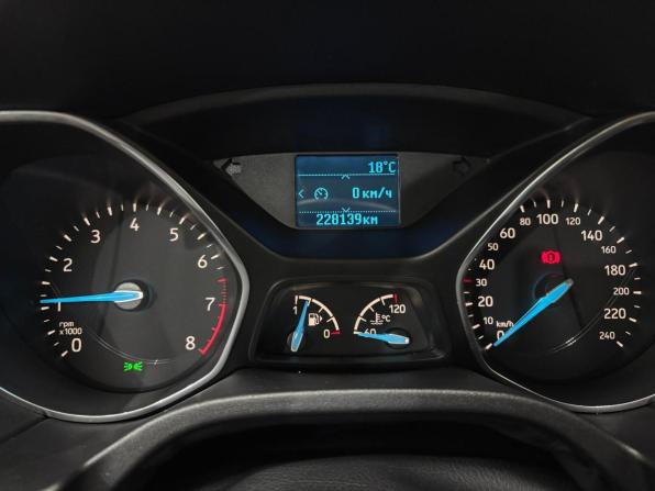 Ford Focus III Рестайлинг с пробегом 2018 года, цена 1 215 000 рублей, 228137 км, хэтчбек, Автокод Объявления