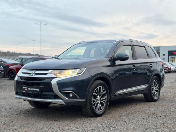 Mitsubishi Outlander III Рестайлинг 2 с пробегом 2017 года, цена 1 575 000 рублей, 212000 км, внедорожник, Автокод Объявления