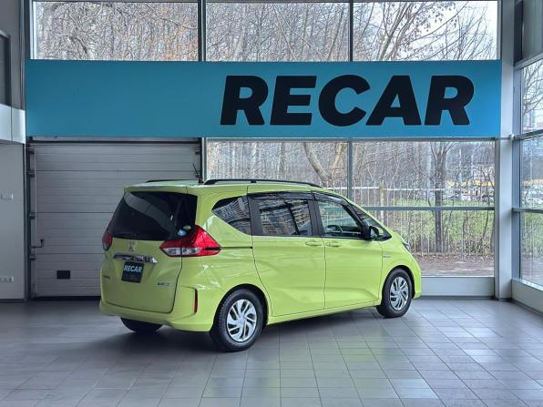 Honda Freed II с пробегом 2018 года, цена 1 500 000 рублей, 96537 км, компактвэн, Автокод Объявления