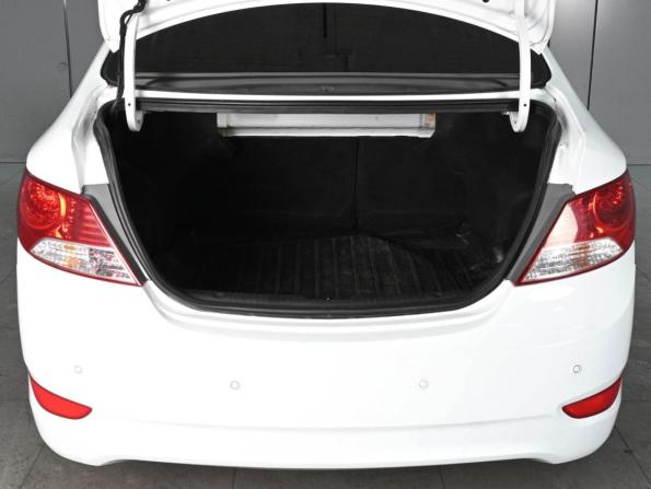 Hyundai Solaris I с пробегом 2012 года, цена 959 000 рублей, 134293 км, седан, Автокод Объявления