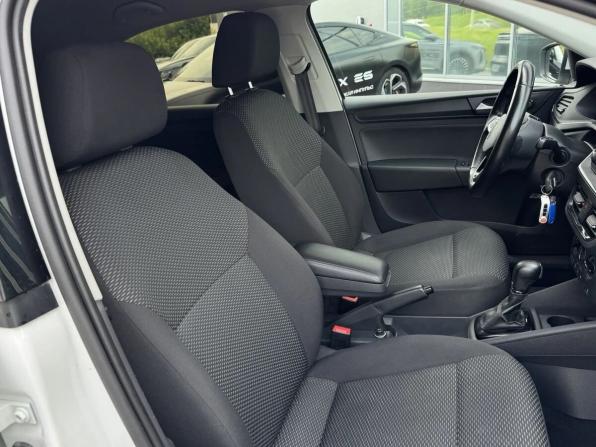 Volkswagen Polo VI с пробегом 2022 года, цена 1 275 000 рублей, 157738 км, лифтбек, Автокод Объявления