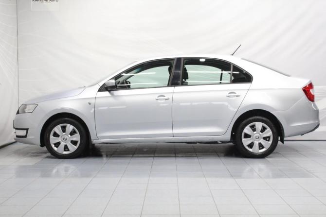 Skoda Rapid I с пробегом 2015 года, цена 769 000 рублей, 200741 км, лифтбек, Автокод Объявления