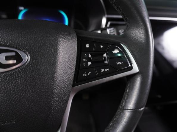 JAC J7 I с пробегом 2023 года, цена 1 379 000 рублей, 69463 км, лифтбек, Автокод Объявления