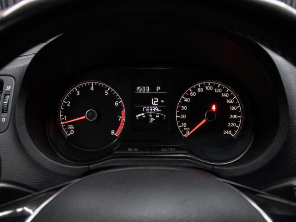 Volkswagen Polo V Рестайлинг с пробегом 2015 года, цена 929 000 рублей, 172296 км, седан, Автокод Объявления
