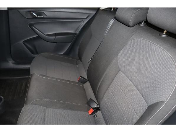 Skoda Rapid I с пробегом 2014 года, цена 1 099 000 рублей, 93806 км, лифтбек, Автокод Объявления