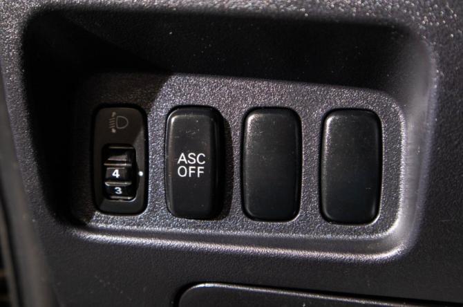 Mitsubishi Outlander II с пробегом 2006 года, цена 1 199 000 рублей, 185500 км, внедорожник, Автокод Объявления