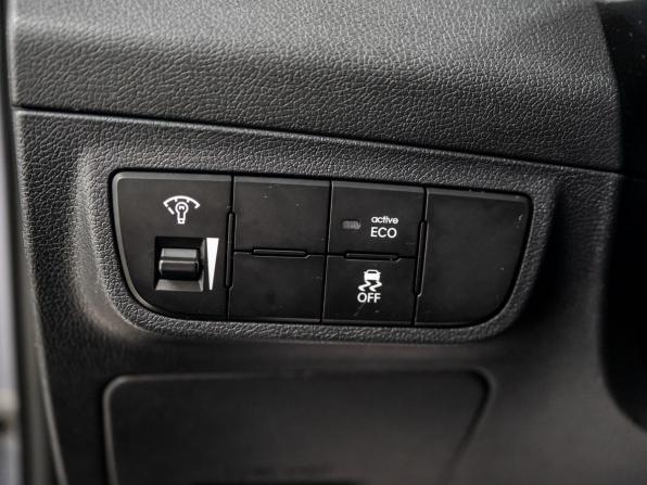 Hyundai Veloster I с пробегом 2012 года, цена 999 000 рублей, 189853 км, хэтчбек, Автокод Объявления