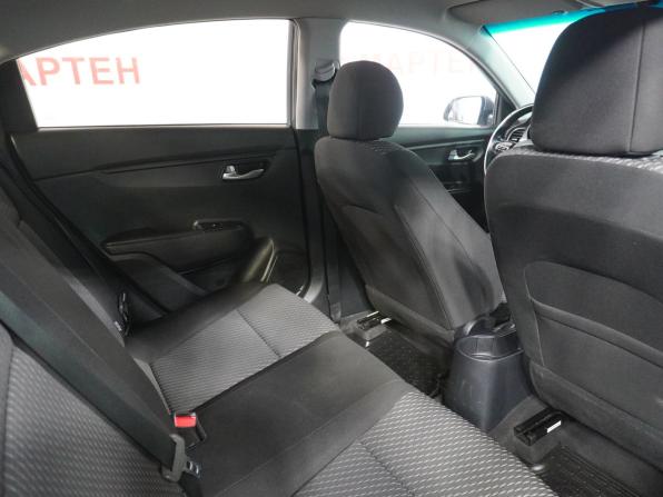 Kia Rio IV с пробегом 2018 года, цена 1 365 000 рублей, 76471 км, седан, Автокод Объявления