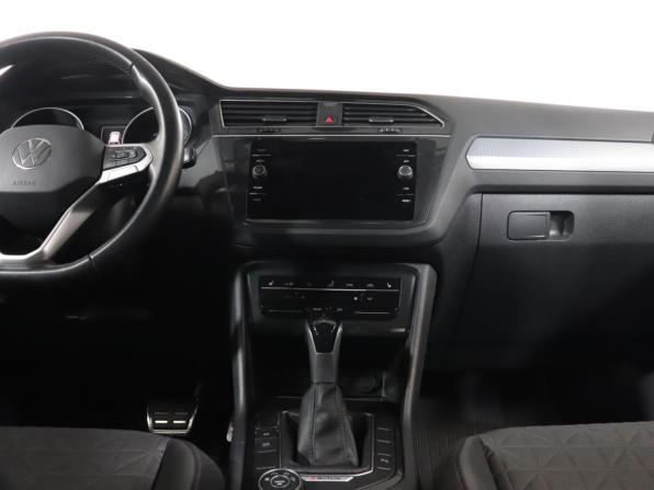Volkswagen Tiguan II Рестайлинг с пробегом 2020 года, цена 3 349 900 рублей, 62000 км, внедорожник, Автокод Объявления