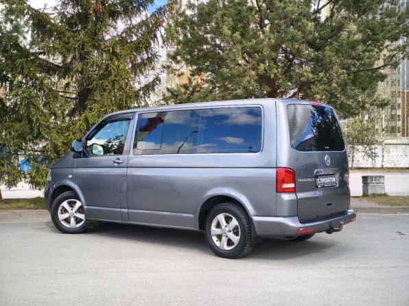 Volkswagen Caravelle T5 Рестайлинг с пробегом 2011 года, цена 1 700 000 рублей, 263953 км, минивэн, Автокод Объявления