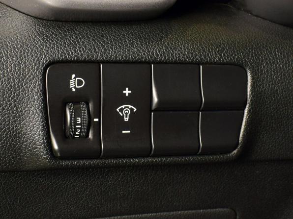 Kia Sportage IV Рестайлинг с пробегом 2019 года, цена 2 399 997 рублей, 140631 км, внедорожник, Автокод Объявления
