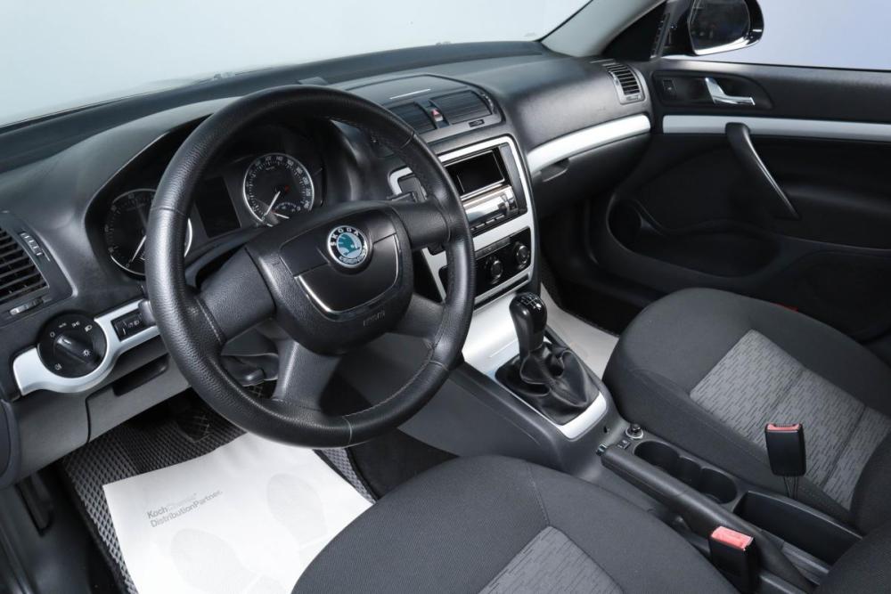 Skoda Octavia II (A5) Рестайлинг Челябинск  - изображение 10