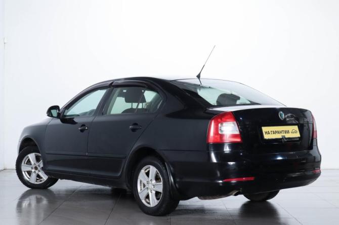 Skoda Octavia II (A5) Рестайлинг с пробегом 2011 года, цена 699 000 рублей, 340000 км, лифтбек, Автокод Объявления