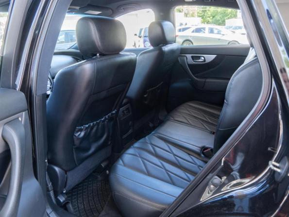 Infiniti FX II (S51) Рестайлинг с пробегом 2013 года, цена 1 699 000 рублей, 157233 км, внедорожник, Автокод Объявления