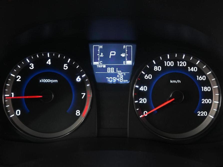 Hyundai Solaris I Рестайлинг Ростов-на-Дону  - изображение 15