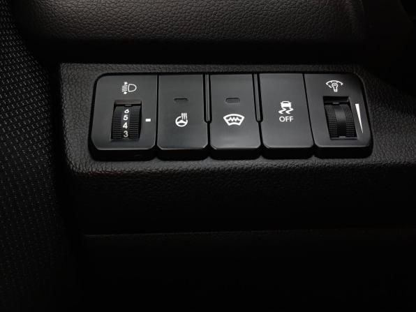 Kia Rio III Рестайлинг с пробегом 2017 года, цена 970 000 рублей, 180573 км, хэтчбек, Автокод Объявления