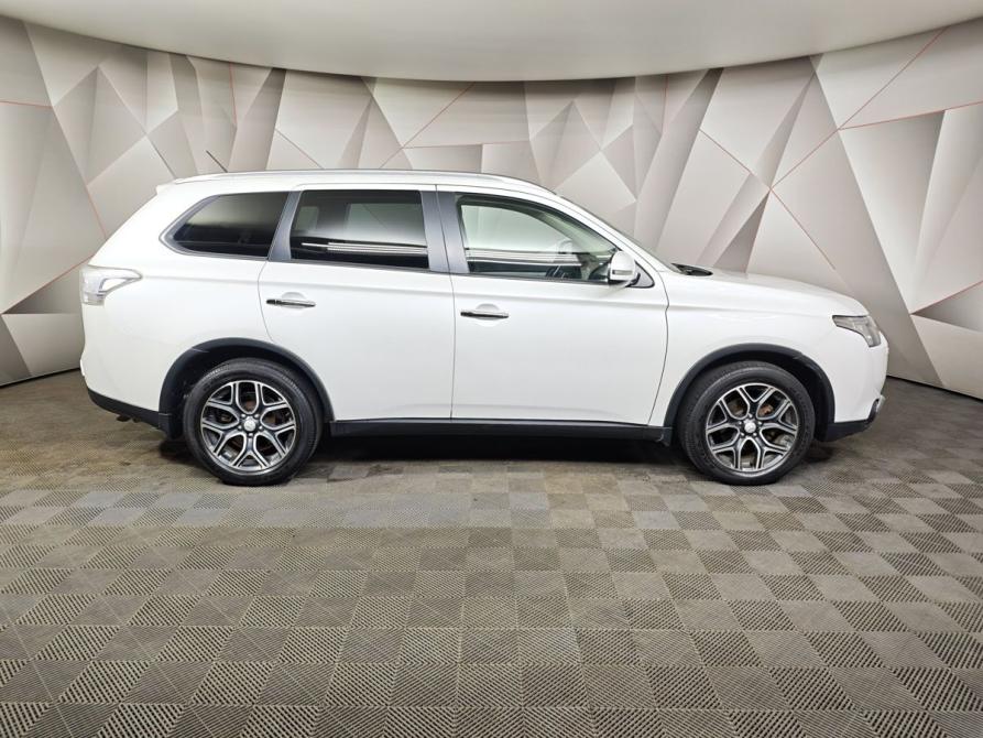 Mitsubishi Outlander III Рестайлинг Москва  - изображение 6