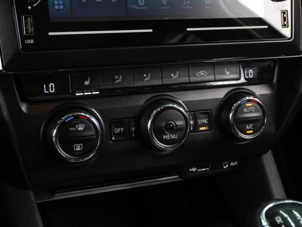 Skoda Octavia III (A7) с пробегом 2015 года, цена 1 550 000 рублей, 93526 км, лифтбек, Автокод Объявления