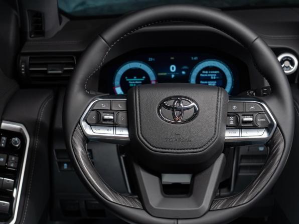 Новый Toyota Land Cruiser 300 Series 2026 года, цена 15 800 000 рублей, внедорожник, Автокод Объявления