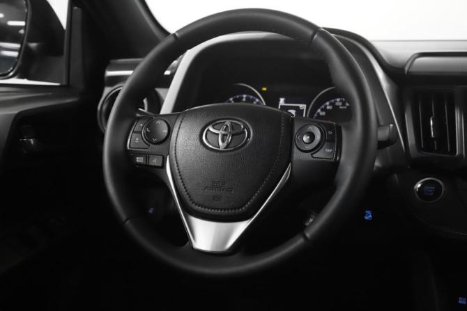 Toyota RAV4 IV (XA40) Рестайлинг с пробегом 2019 года, цена 2 750 000 рублей, 65557 км, внедорожник, Автокод Объявления