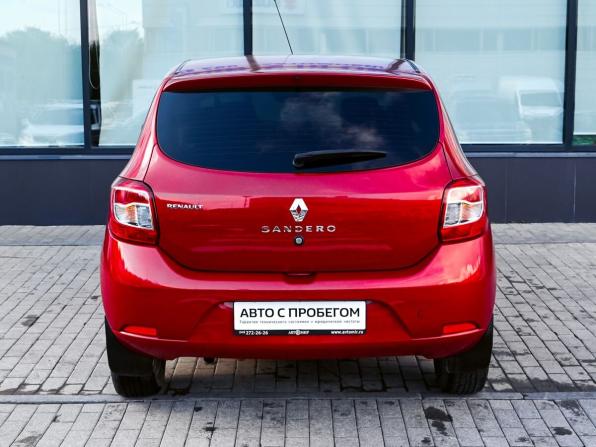 Renault Sandero II с пробегом 2014 года, цена 550 000 рублей, 119435 км, хэтчбек, Автокод Объявления