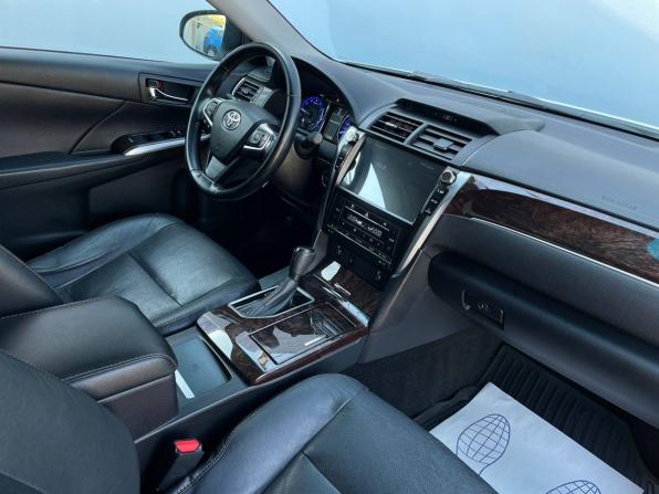 Toyota Camry VII (XV50) Рестайлинг 2 с пробегом 2017 года, цена 2 178 000 рублей, 119979 км, седан, Автокод Объявления