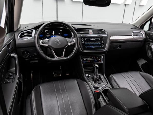 Volkswagen Tiguan II Рестайлинг с пробегом 2021 года, цена 3 730 000 рублей, 49896 км, внедорожник, Автокод Объявления