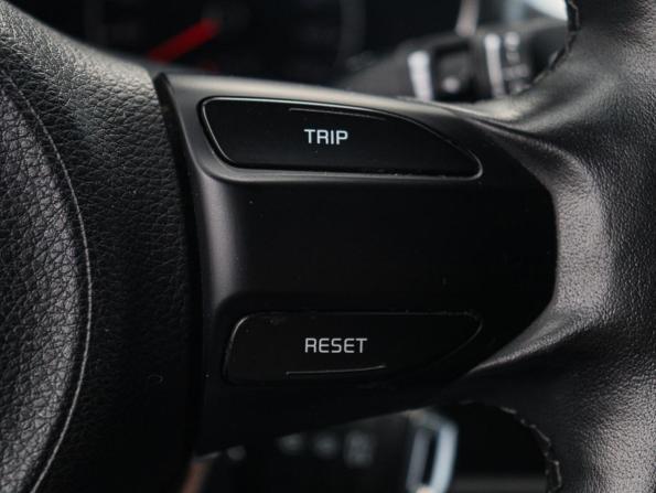 Kia Rio IV Рестайлинг с пробегом 2021 года, цена 1 700 000 рублей, 79858 км, седан, Автокод Объявления
