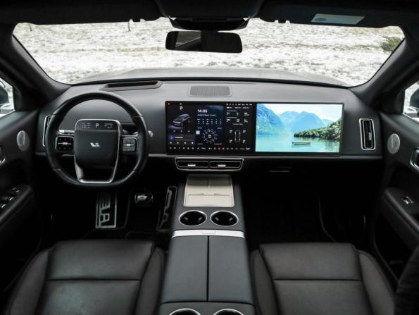 Li Auto (Lixiang) L9 I с пробегом 2024 года, цена 5 899 000 рублей, 52606 км, внедорожник, Автокод Объявления