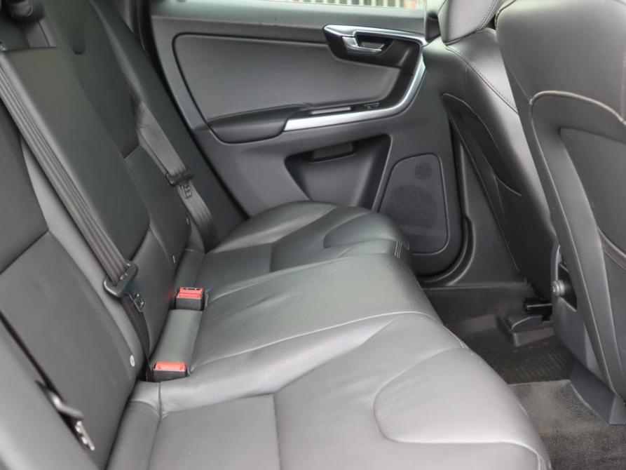 Volvo XC60 I Рестайлинг Санкт-Петербург  - изображение 15