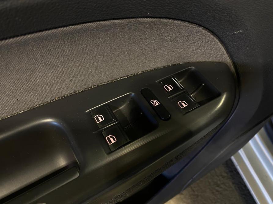 Volkswagen Touran I Рестайлинг 2 Челябинск  - изображение 15