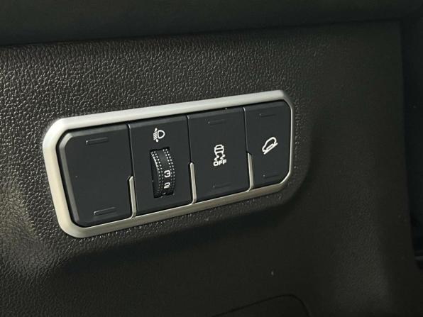 Haval M6 II с пробегом 2024 года, цена 1 329 000 рублей, 113314 км, внедорожник, Автокод Объявления