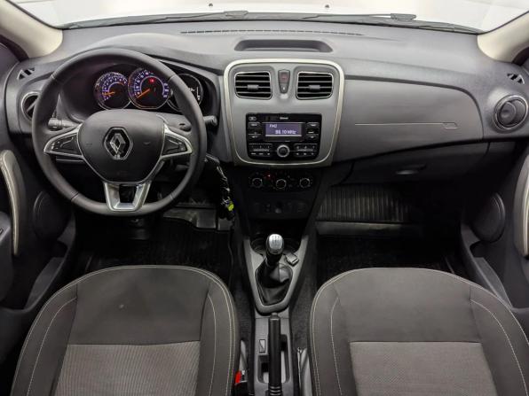 Renault Logan II Рестайлинг с пробегом 2021 года, цена 1 194 000 рублей, 72000 км, седан, Автокод Объявления